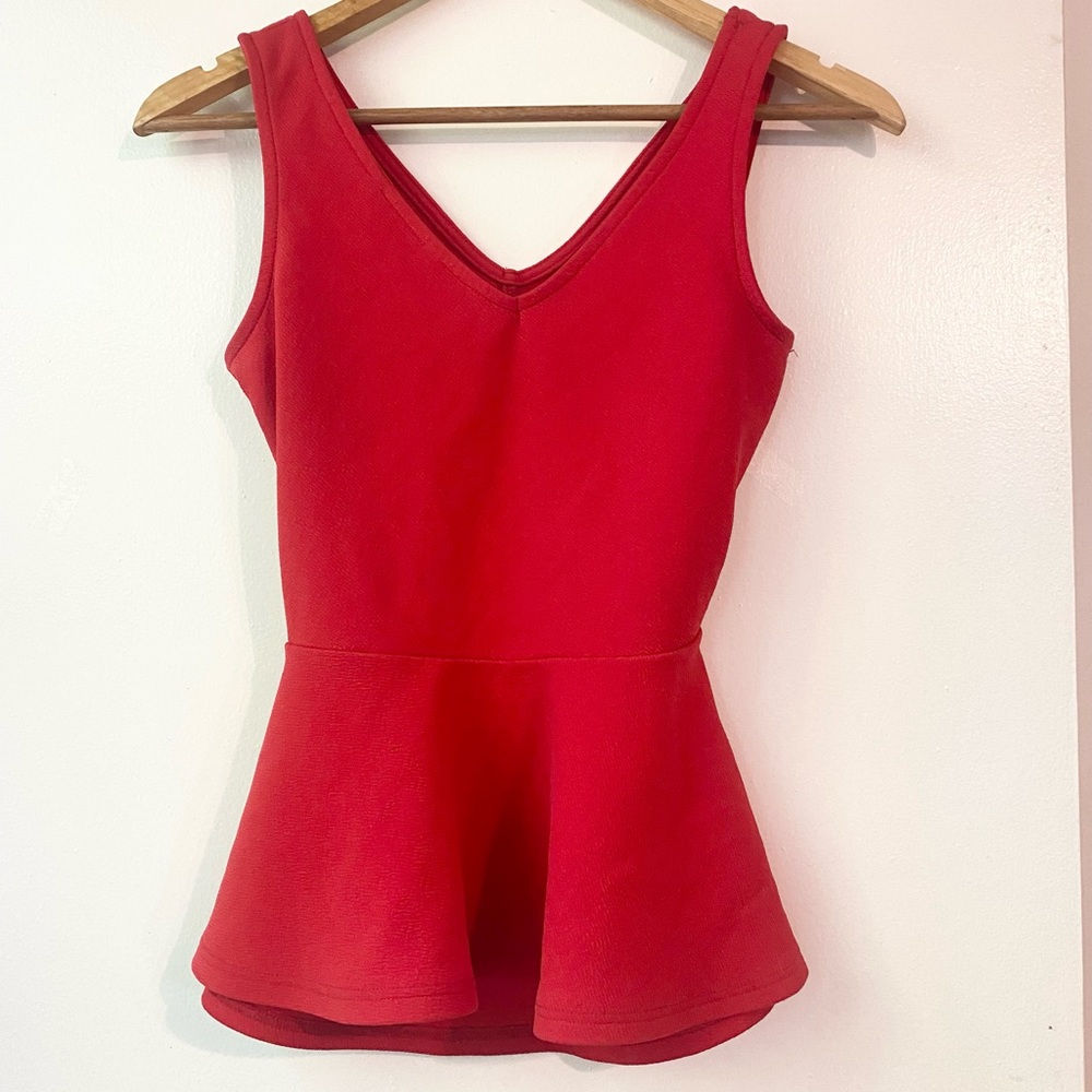 Design lab red flippy tank top